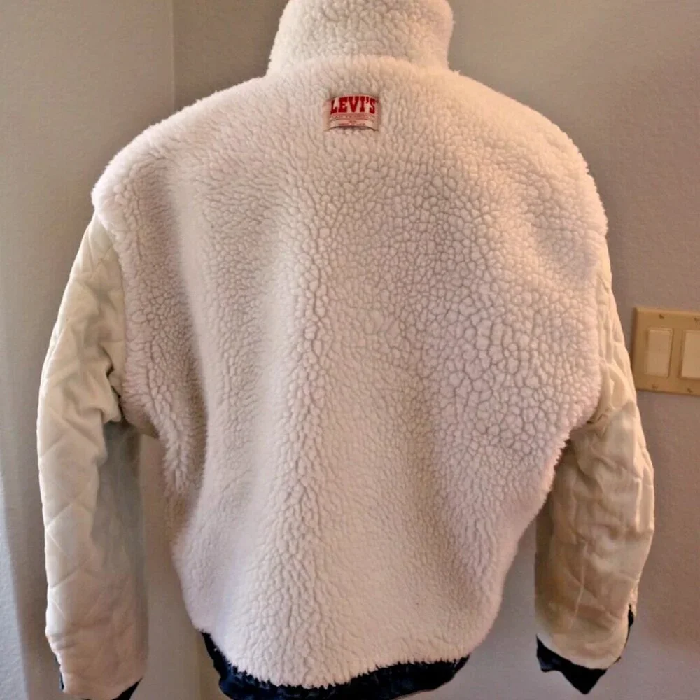 Vintage Levis Sherpa Trucker Jacket Mens Size 46R Denim Jean Made in USA - Picture 15 of 16